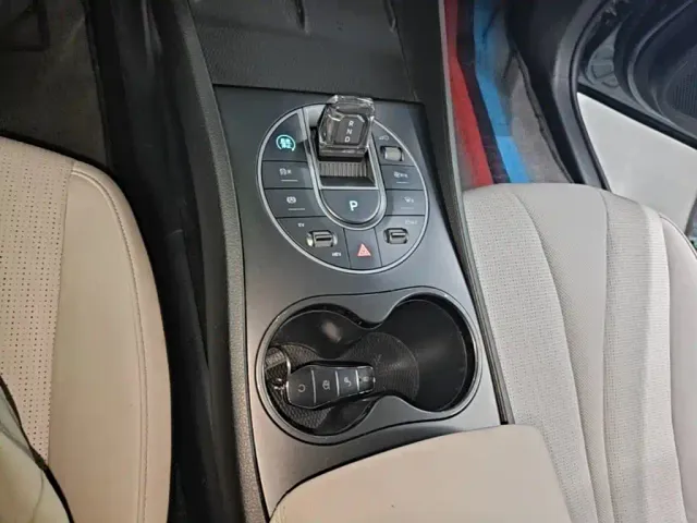 BYD Seal 05 DM-i — Фото автомобиля 13