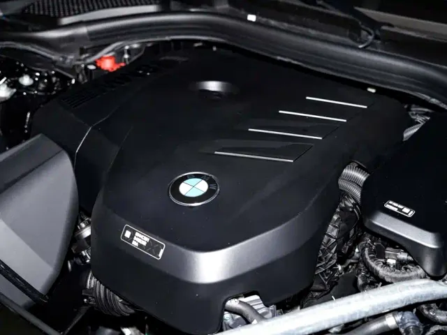 BMW 5 Series — Фото автомобиля 13