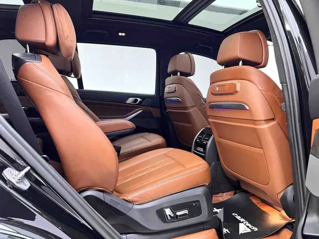 BMW X7 — Фото автомобиля 14