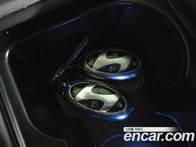 Hyundai Grandeur GN7 — Фото автомобиля 19