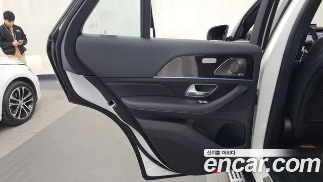 Mercedes-Benz GLE-Class — Фото автомобиля 14