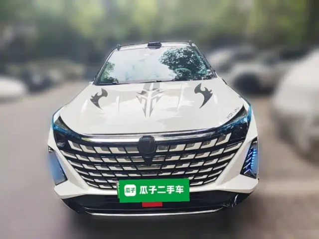Changan Changan UNI-Z New Energy 2024 Blue Whale iDD 125km Surpassing Edition — Фото автомобиля 2