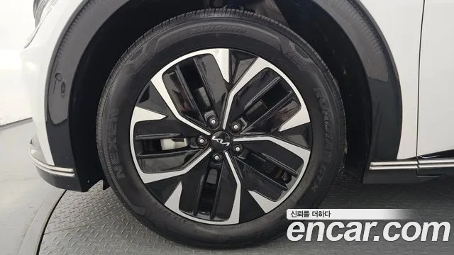 Kia EV6 — Фото автомобиля 5