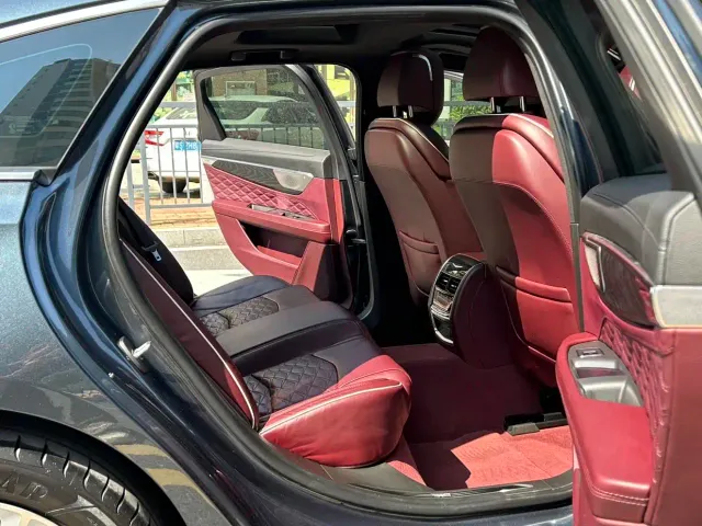 Cadillac CT6 — Фото автомобиля 12
