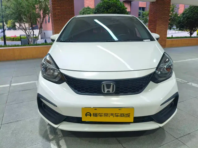 Honda Fit — Фото автомобиля 7