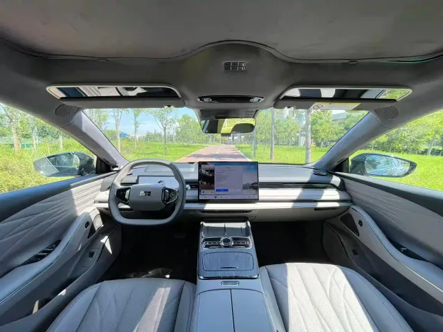 Geely Galaxy Xingyao 8 — Фото автомобиля 6