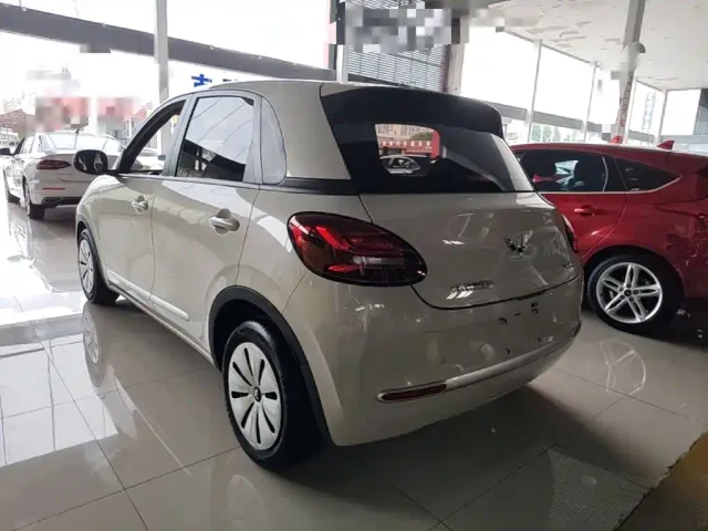 Wuling Bingo — Фото автомобиля 4