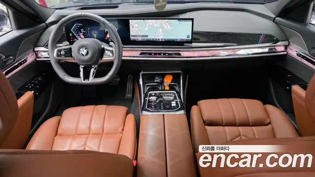 BMW 7-Series 7 серия (G70) 740i xDrive M Sport — Фото автомобиля 4