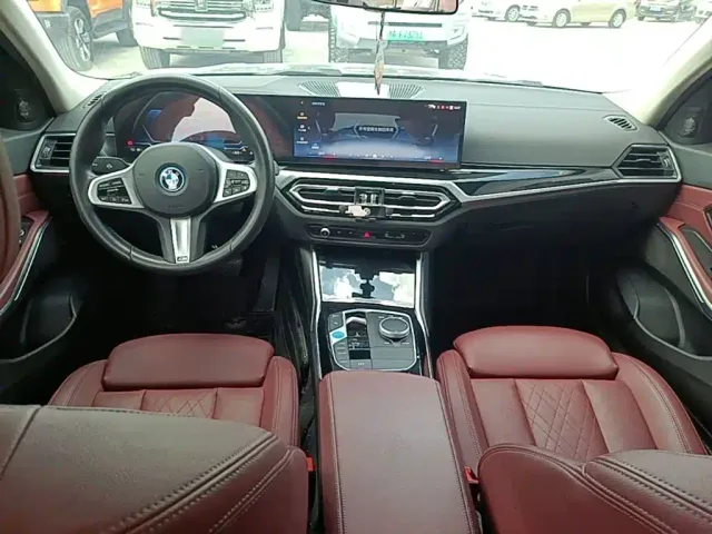 BMW i3 — Фото автомобиля 9