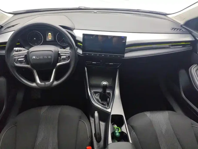 Roewe i5 — Фото автомобиля 12