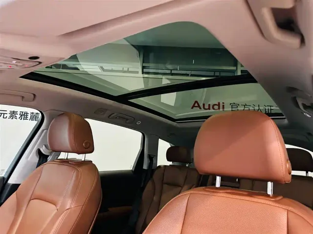 Audi Q7 — Фото автомобиля 11