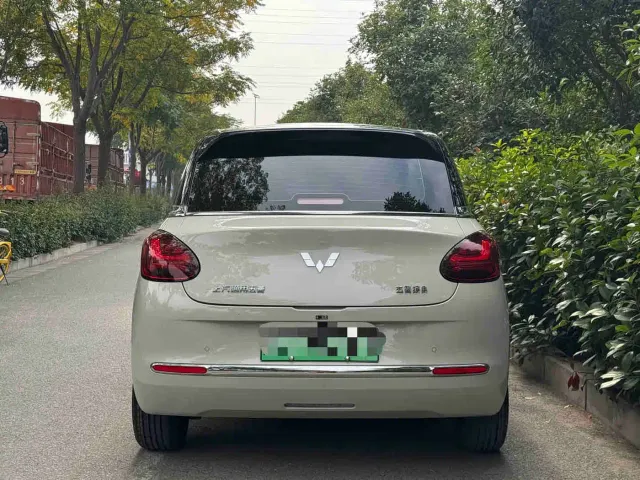 Wuling Bingo — Фото автомобиля 5