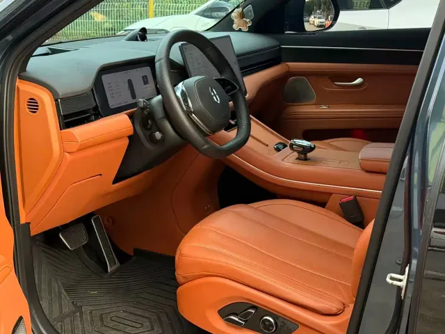 Aito M7 — Фото автомобиля 11