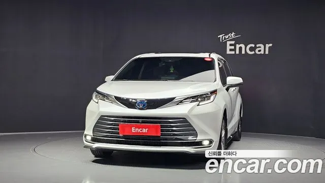 Toyota Sienna 4th Gen — Фото автомобиля 3