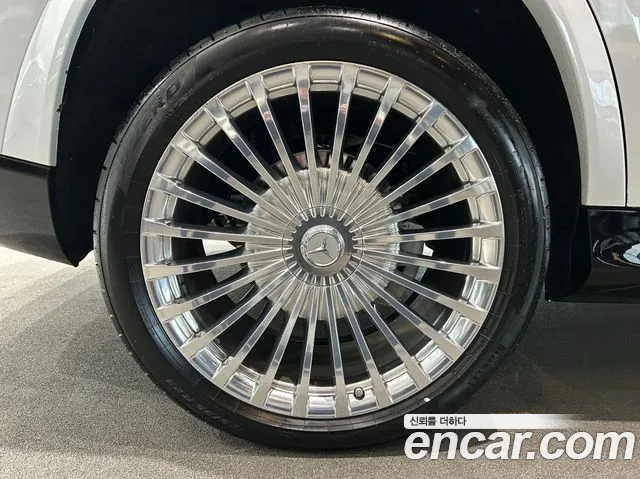 Mercedes-Benz GLS-Class — Фото автомобиля 5