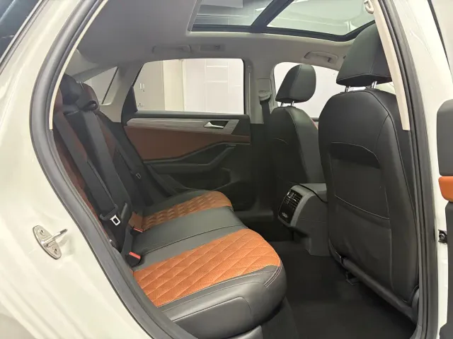 Volkswagen Sagitar — Фото автомобиля 13