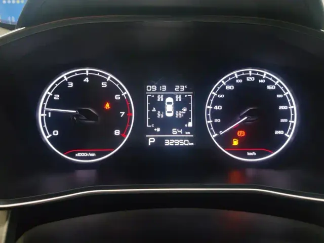 Geely Binyue — Фото автомобиля 14