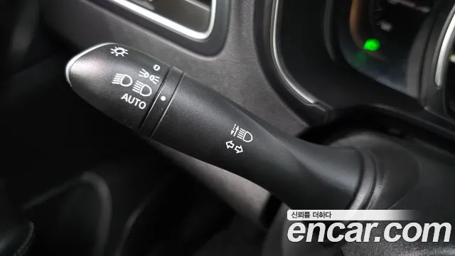 Renault-KoreaSamsung QM6 Новый QM6 2.0 LPe RE Signature 2WD — Фото автомобиля 30