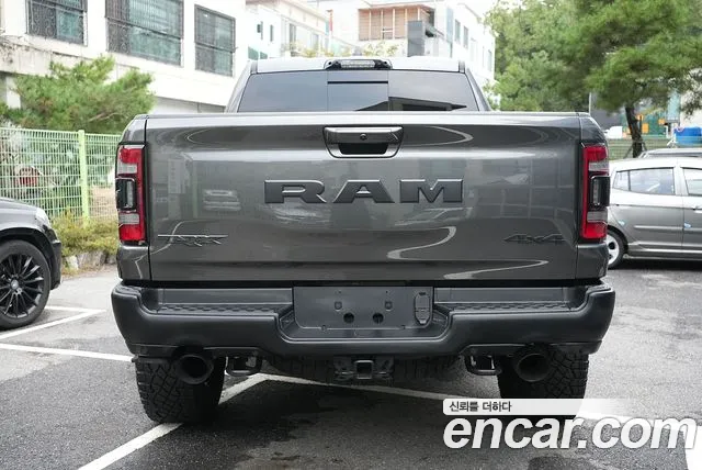 Dodge Ram Pick Up — Фото автомобиля 4
