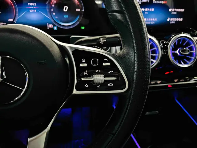 Mercedes-Benz EQB — Фото автомобиля 17