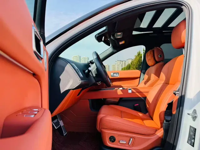 Li Auto L6 — Фото автомобиля 3