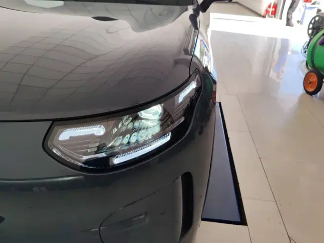 Leapmotor A10 — Фото автомобиля 5