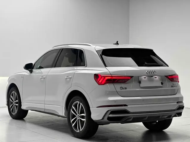 Audi Q3 — Фото автомобиля 7