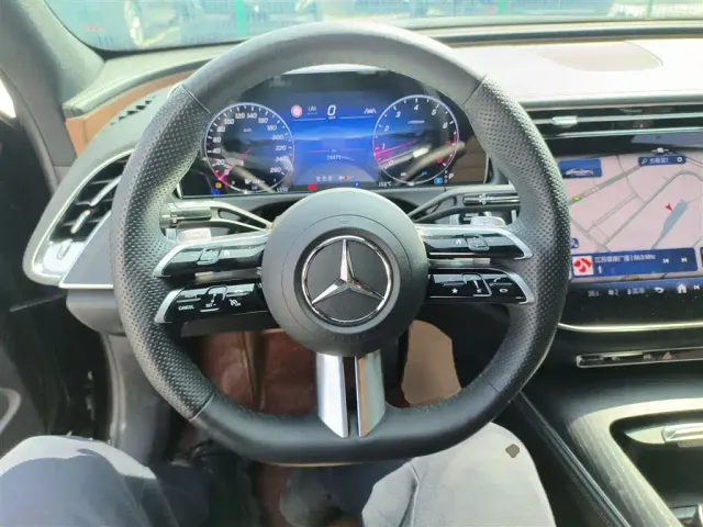Mercedes-Benz E-Class — Фото автомобиля 10