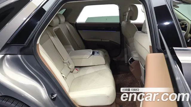Hyundai Grandeur GN7 — Фото автомобиля 17