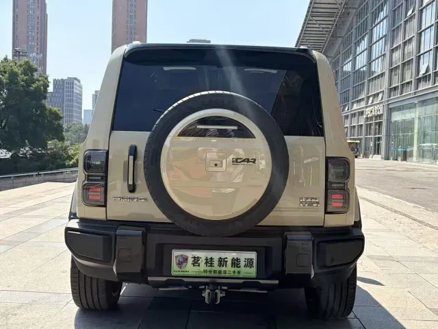 iCAR V27 — Фото автомобиля 6