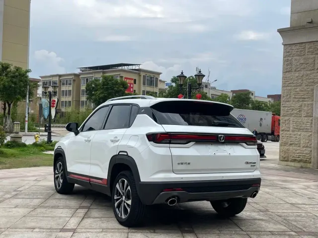 Changan CS35 Plus — Фото автомобиля 9