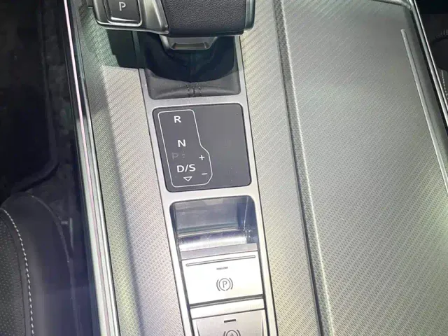 Audi A6L — Фото автомобиля 10