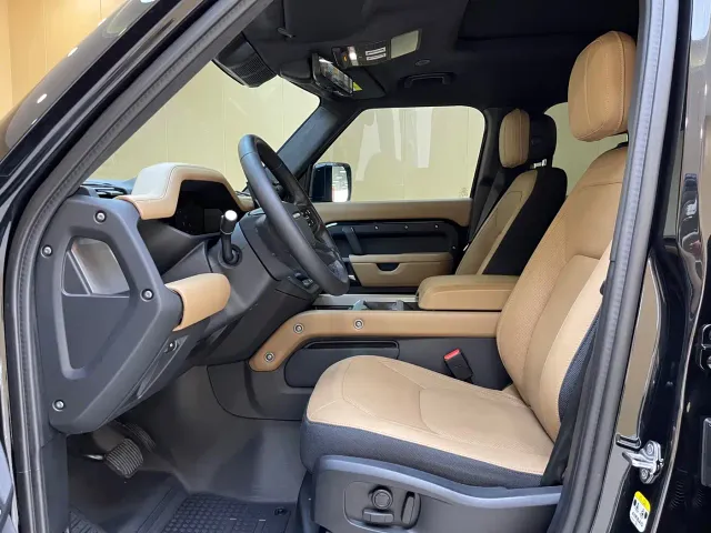 Land Rover Defender — Фото автомобиля 4