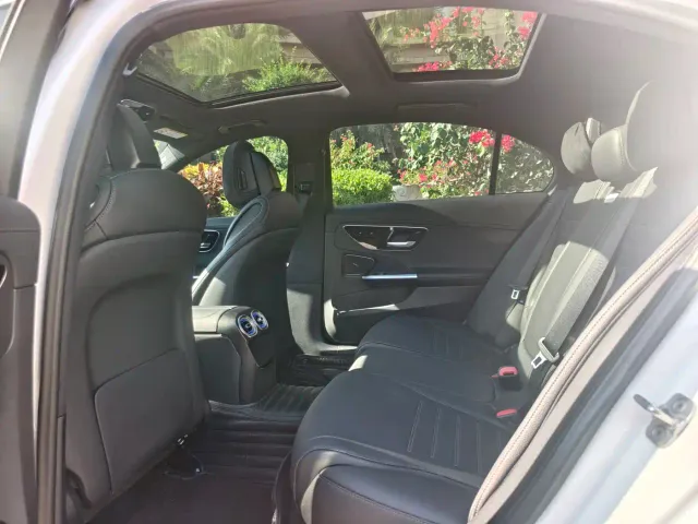 Mercedes-Benz C-Class — Фото автомобиля 10