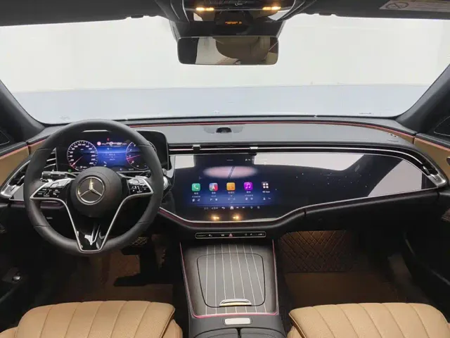 Mercedes-Benz E-Class — Фото автомобиля 13