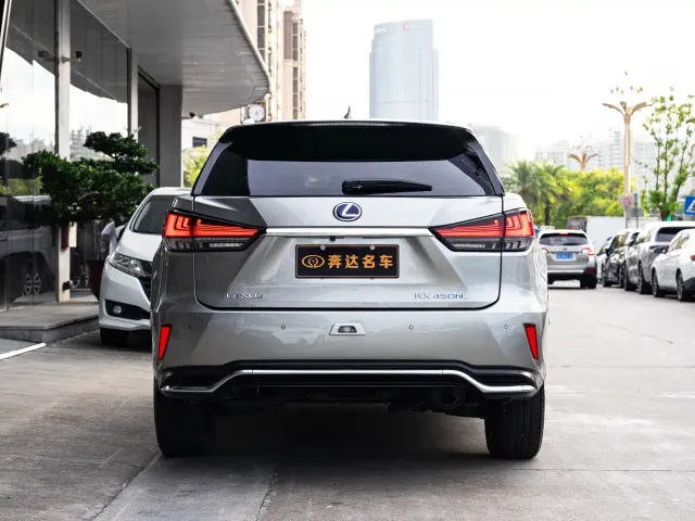 Lexus RX — Фото автомобиля 5