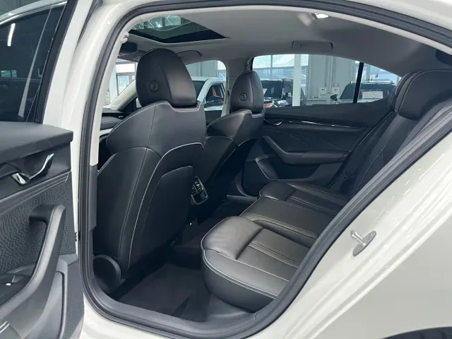 Skoda Octavia — Фото автомобиля 6