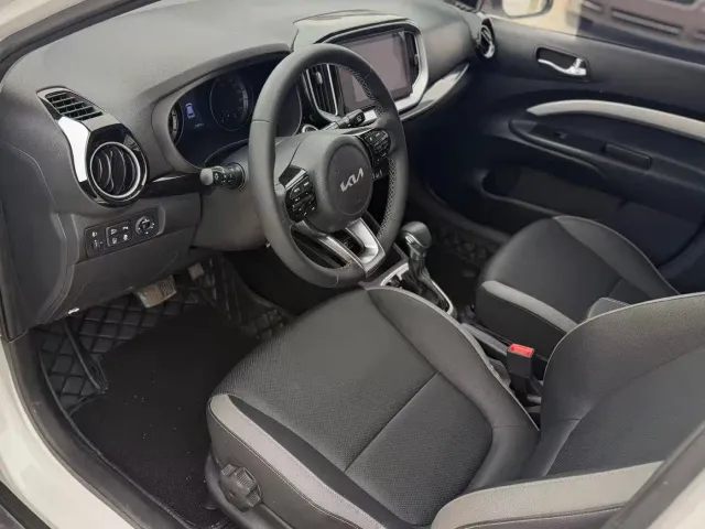 Kia KX1 — Фото автомобиля 4