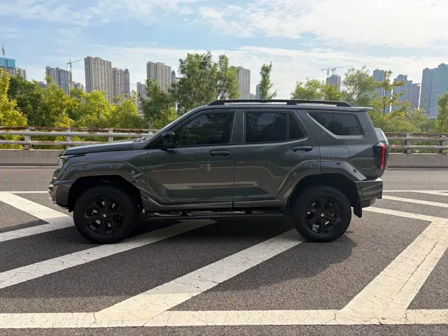 Tank Tank 400 New Energy 2023 Hi4-T Super Edition — Фото автомобиля 11