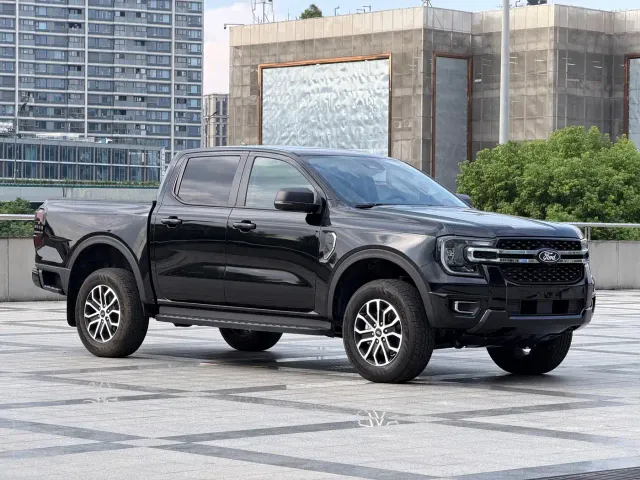 Ford Ranger — Фото автомобиля 3