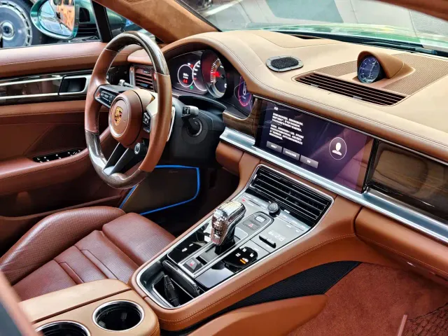 Porsche Panamera — Фото автомобиля 9