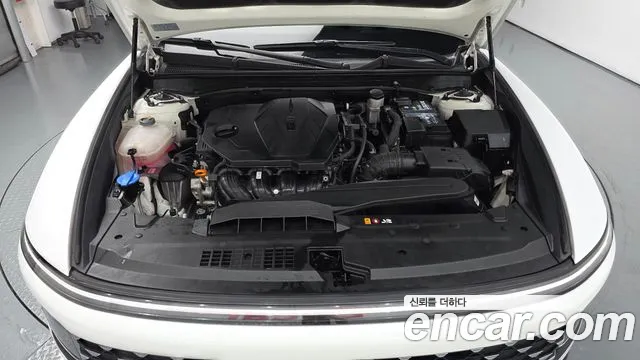 Hyundai Grandeur GN7 — Фото автомобиля 6