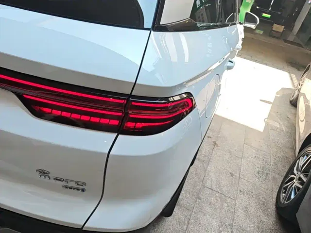BYD Song Pro — Фото автомобиля 7