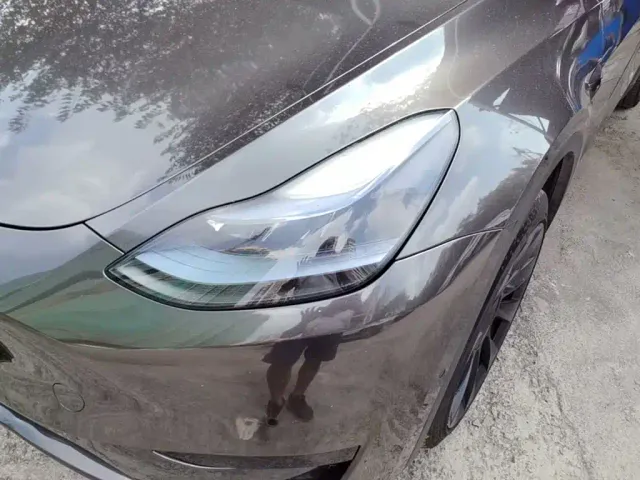 Tesla Model Y — Фото автомобиля 23