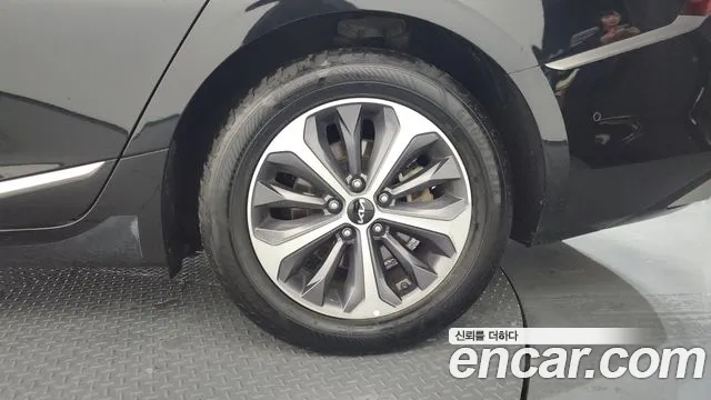 Kia K8 Noblesse — Фото автомобиля 21