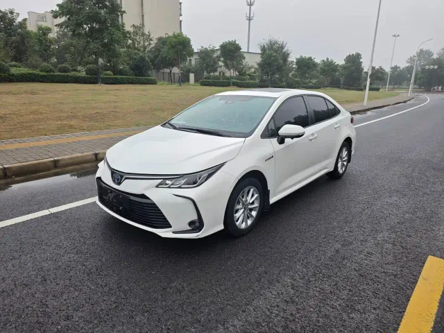 Toyota Corolla — Фото автомобиля 2