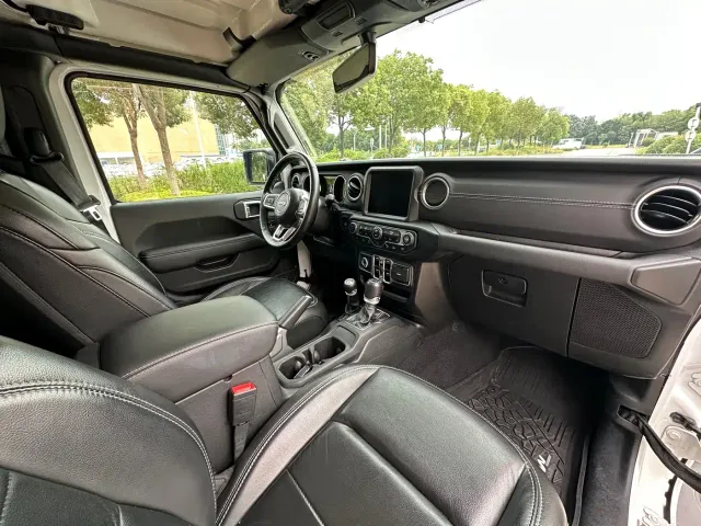 Jeep Gladiator — Фото автомобиля 7