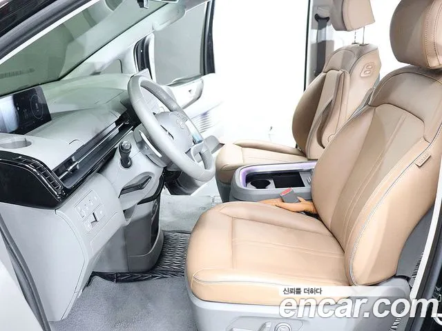 Hyundai Staria Staria 4WD Lounge 9 мест — Фото автомобиля 10