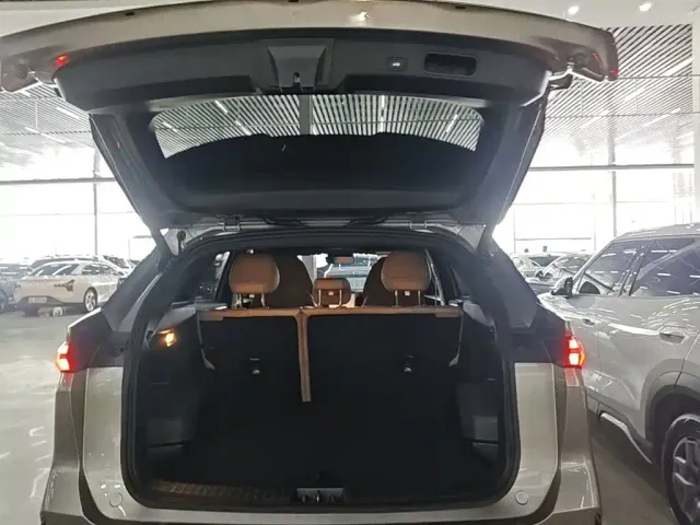 Geely Galaxy L7 — Фото автомобиля 18