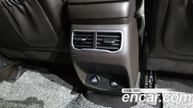 Hyundai Santafe — Фото автомобиля 25